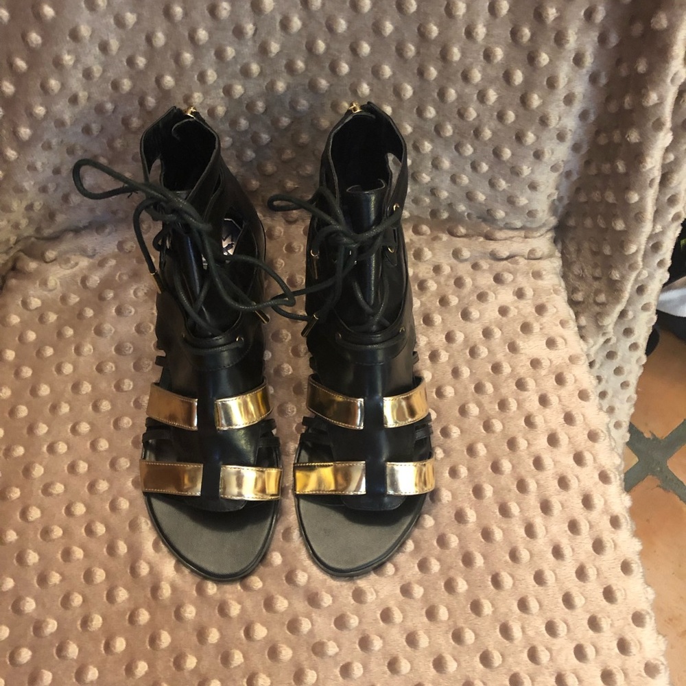 DMSX by Donald J Pliner wedges